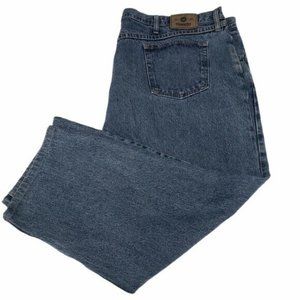 Wrangler Relaxed Fit Blue Jeans Men's 48x30 Straight Leg Medium Wash Denim